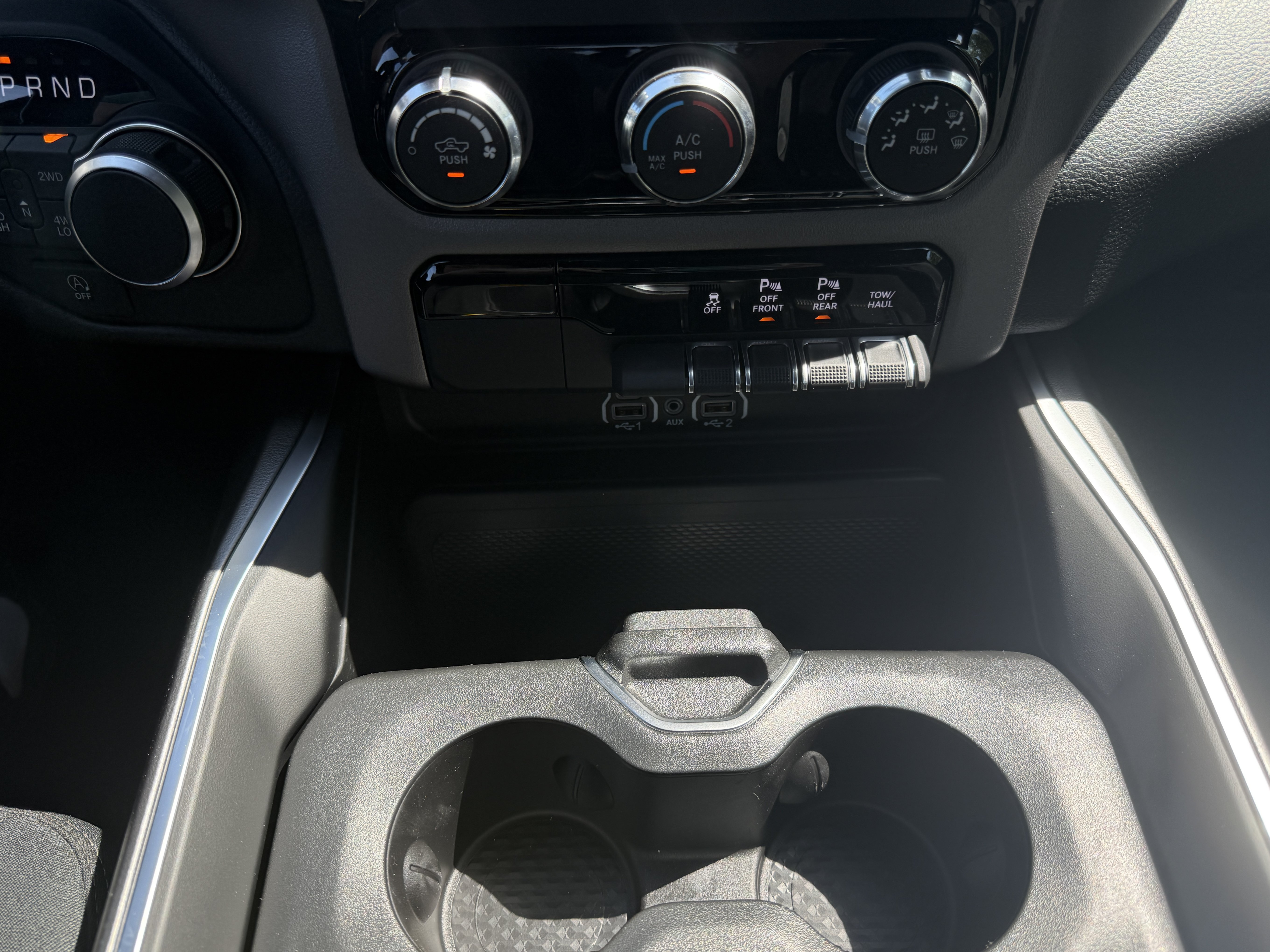 New 2026 RAM 1500 Express AWD/4WD image 13