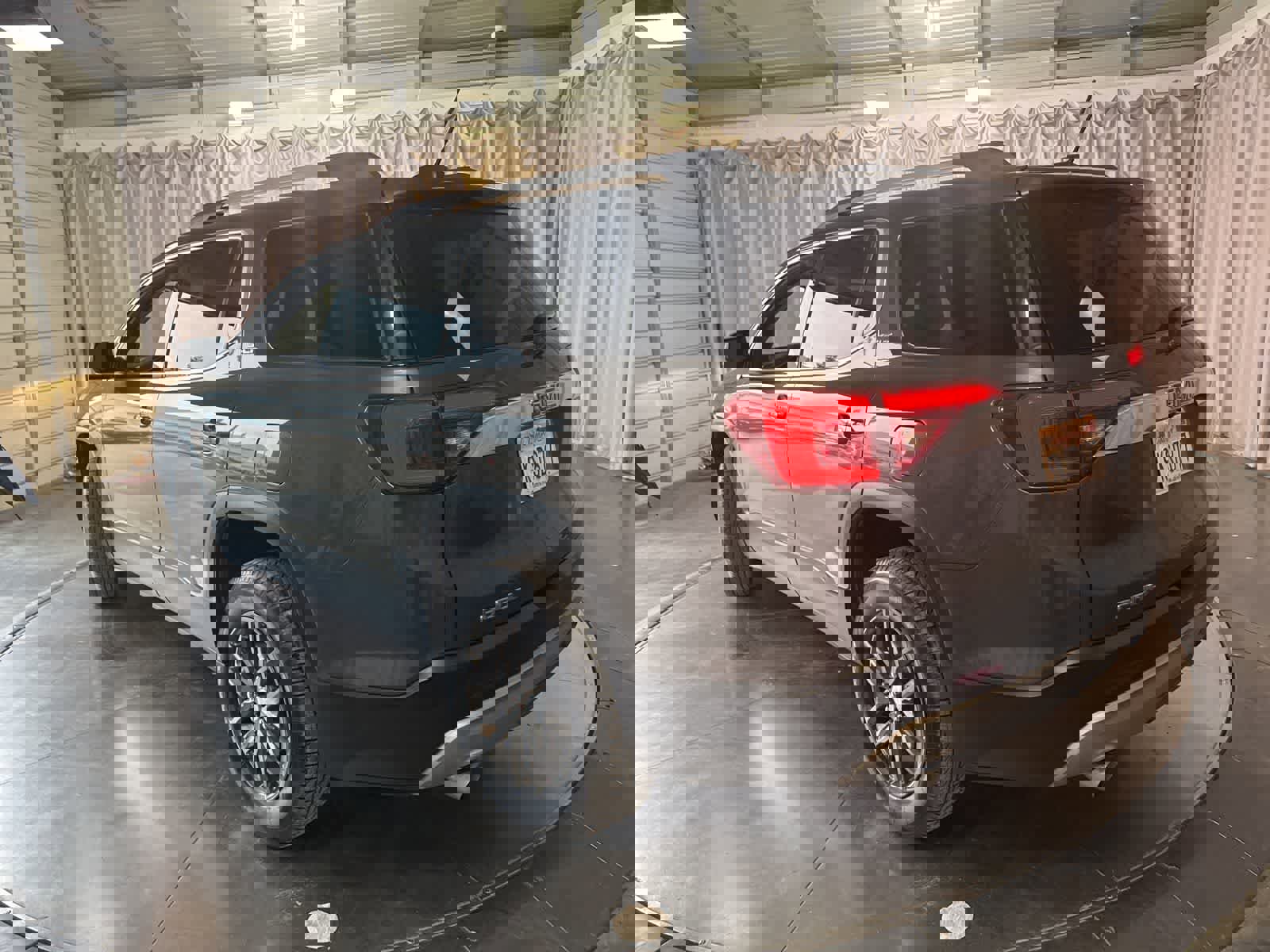 Used 2019 GMC Acadia SLT w/ LPO, Cargo Package image 7