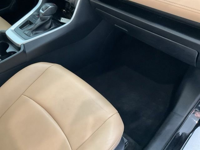 Used 2019 Toyota RAV4 XLE Premium image 27