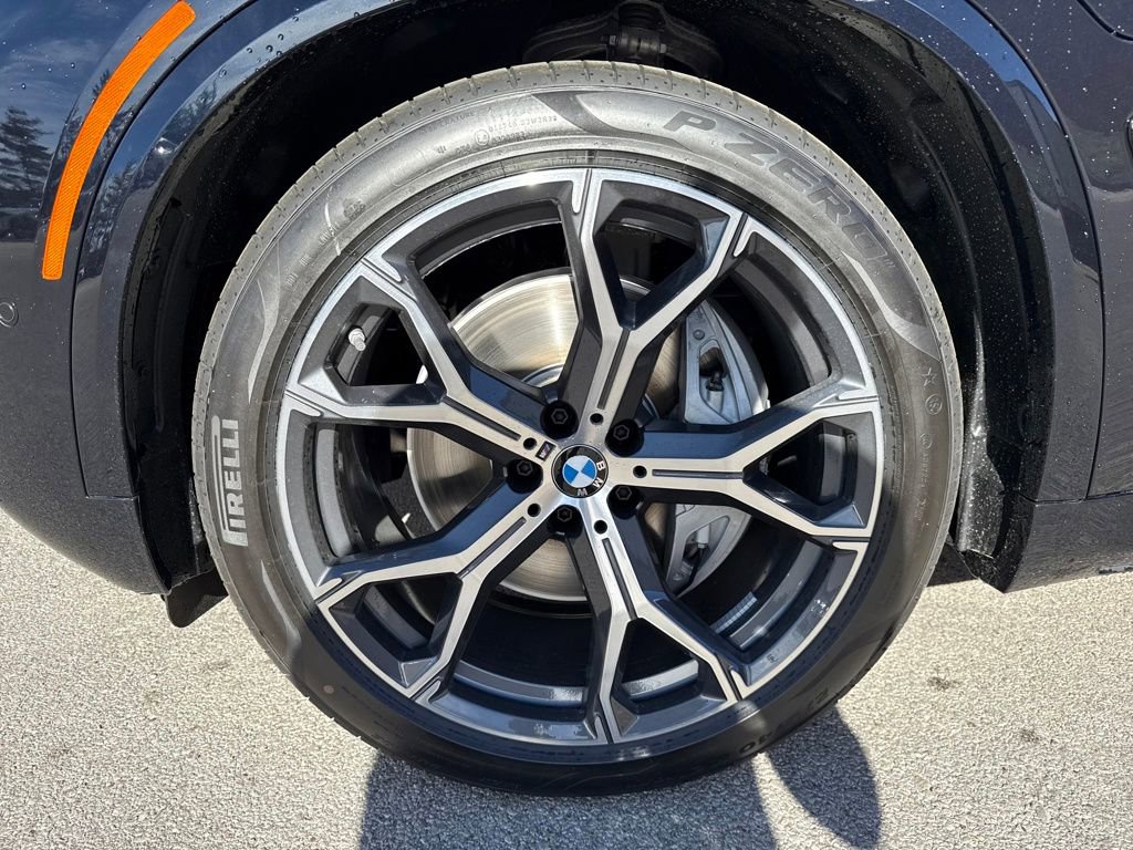 New 2026 BMW X5 xDrive50e w/ M Sport Package image 9