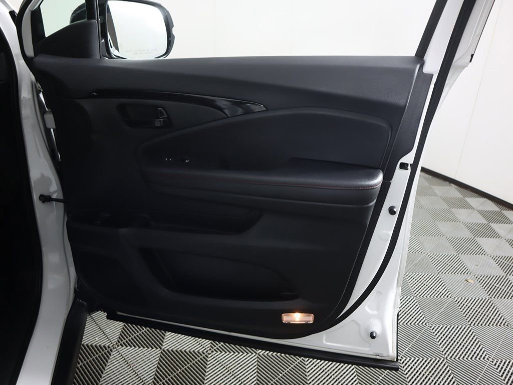 Used 2024 Honda Passport Black Edition image 28