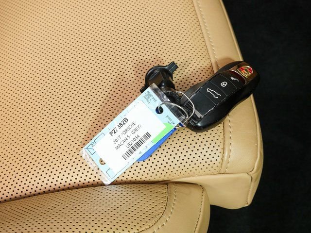 Used 2017 Porsche Macan S image 41