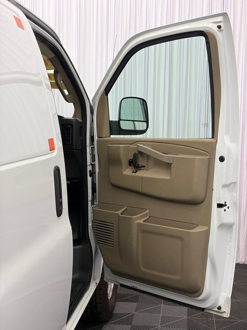 Used 2021 Chevrolet Express 3500 w/ Driver Convenience Package RWD image 24