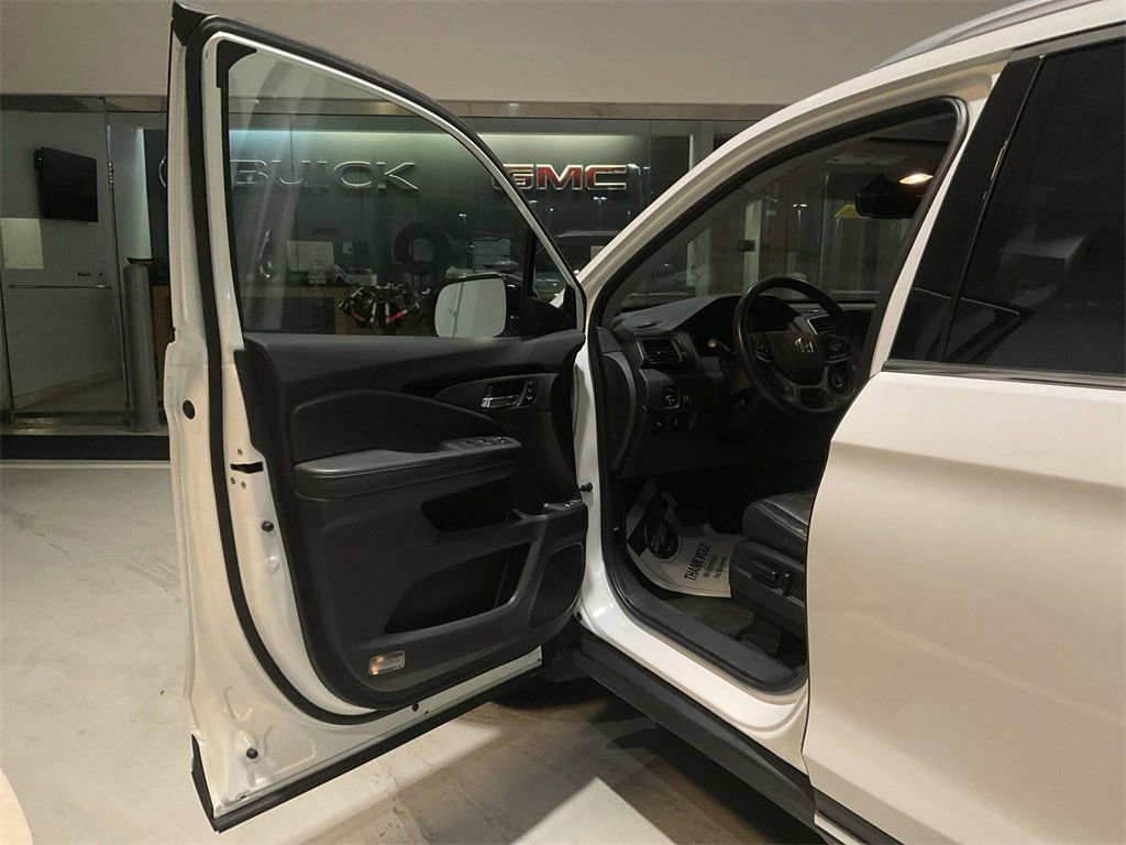 Used 2022 Honda Pilot Touring image 19