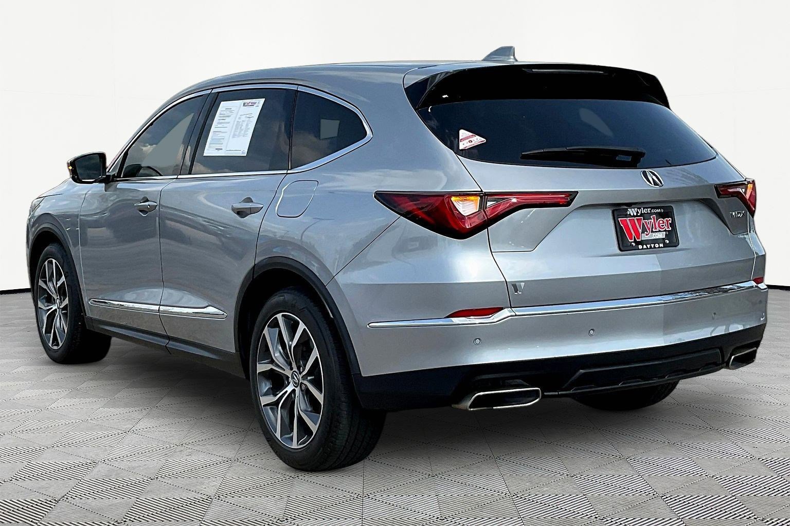 Used 2024 Acura MDX FWD w/ Technology Package image 4