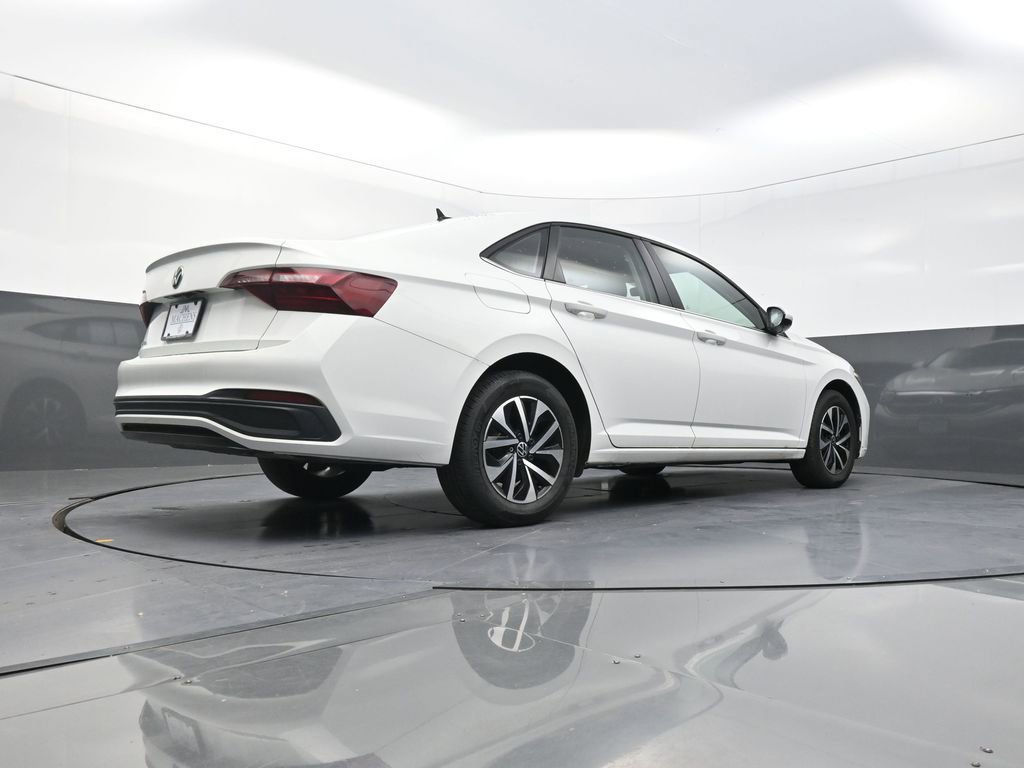 Used 2023 Volkswagen Jetta S image 28