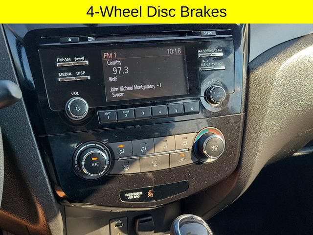 Used 2018 Nissan Rogue Sport S AWD/4WD image 17