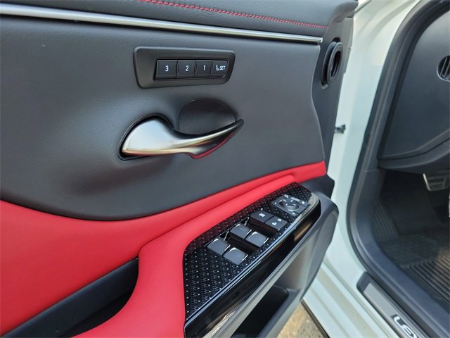 New 2025 Lexus ES 350 F Sport image 18