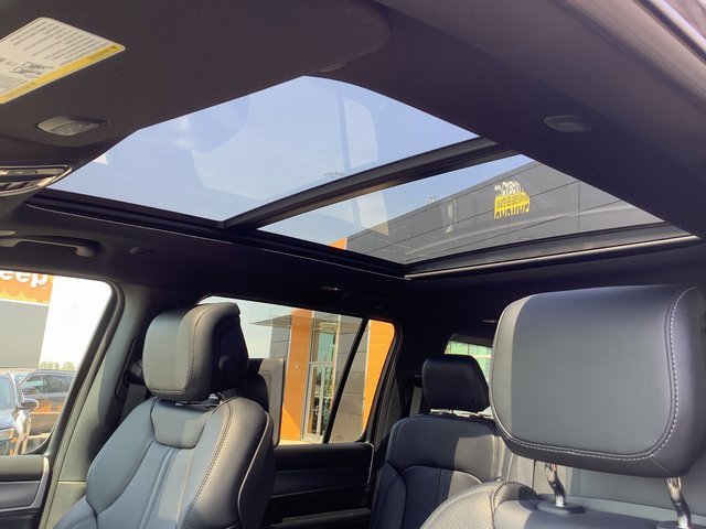 New 2025 Jeep Wagoneer Series II image 24