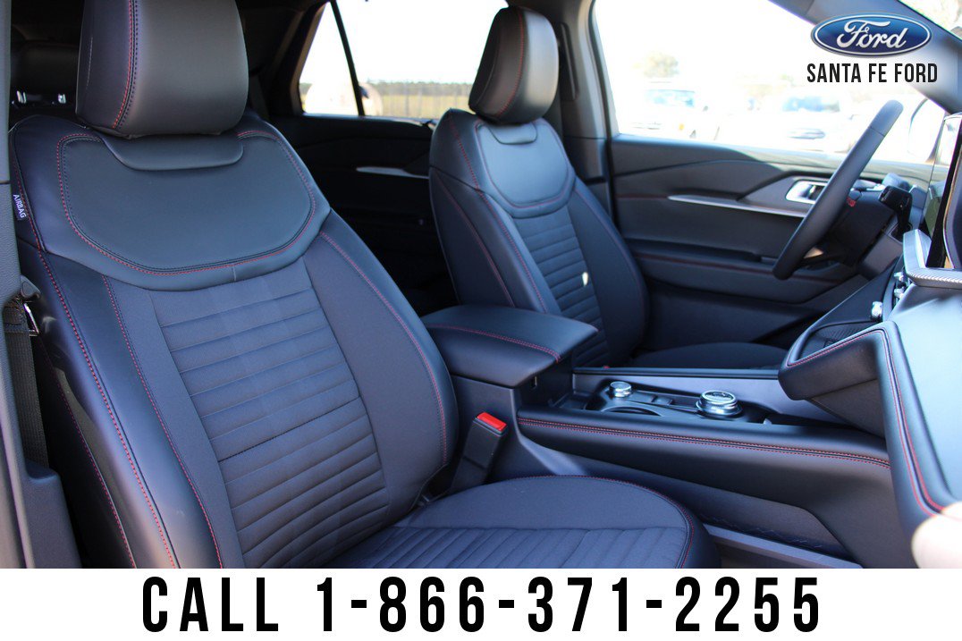 Used 2025 Ford Explorer ST-Line w/ Premium Package RWD image 52
