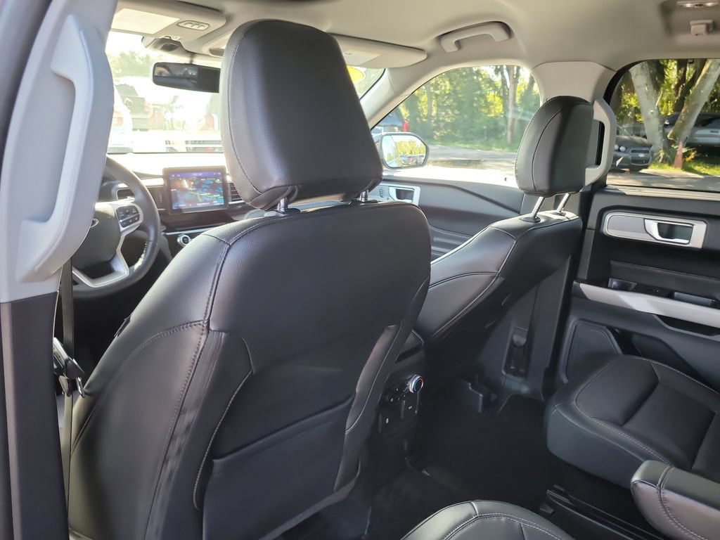 Certified 2024 Ford Explorer Limited RWD image 10