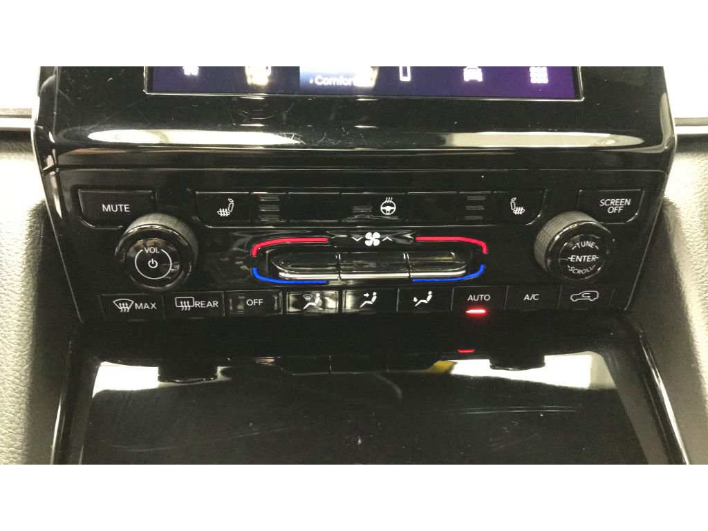 Used 2023 Jeep Grand Cherokee Altitude image 13