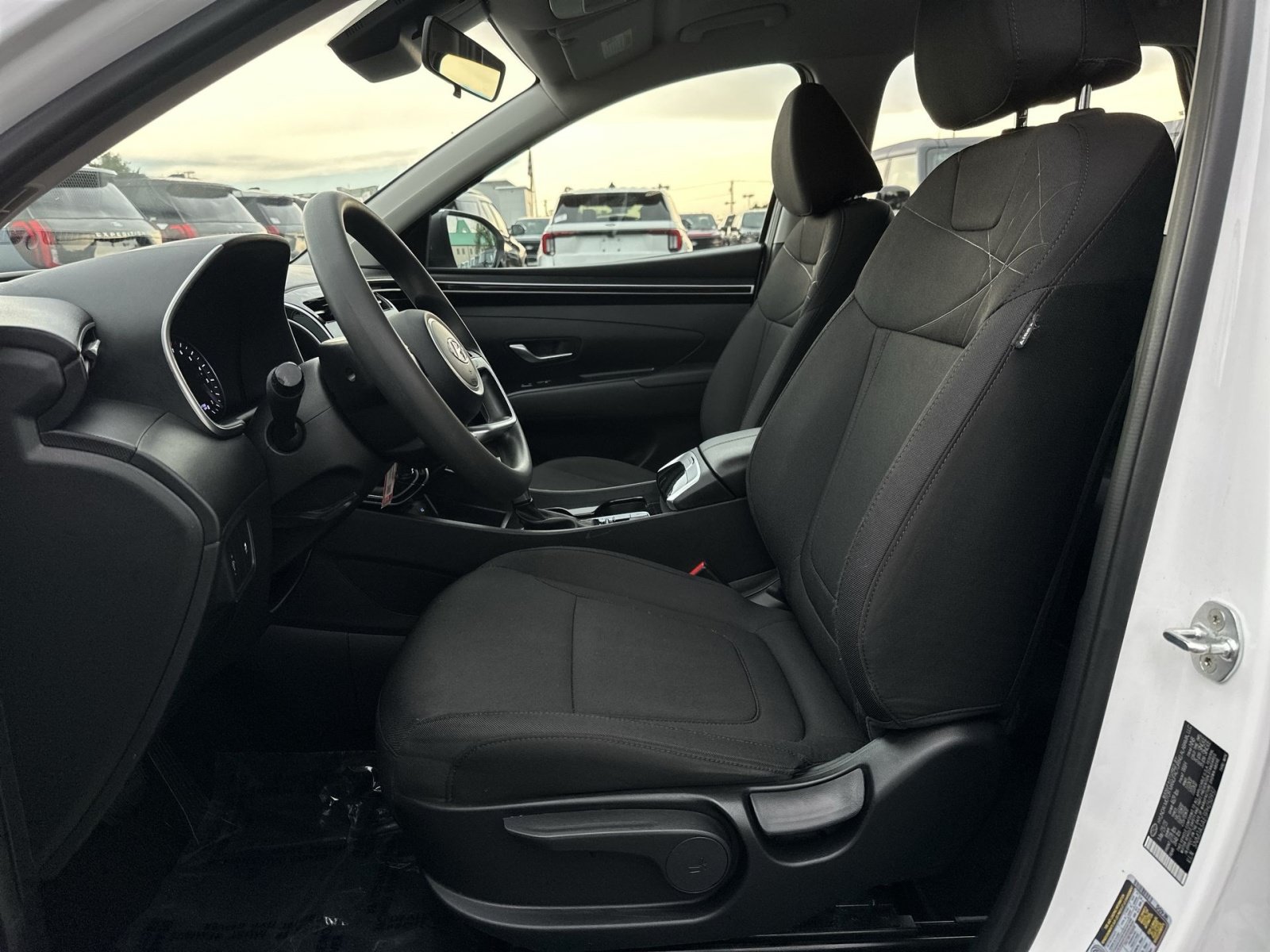 Used 2023 Hyundai Tucson SE FWD image 14