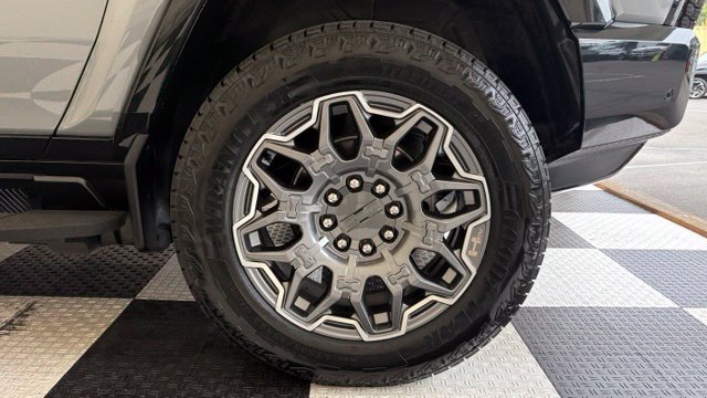 Used 2024 GMC Hummer EV 3X AWD/4WD image 12