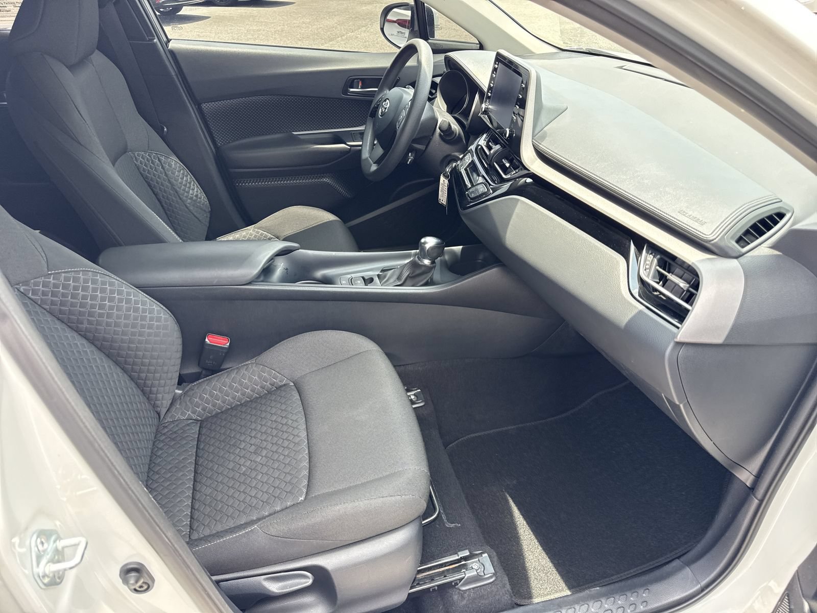 Used 2021 Toyota C-HR LE FWD image 26