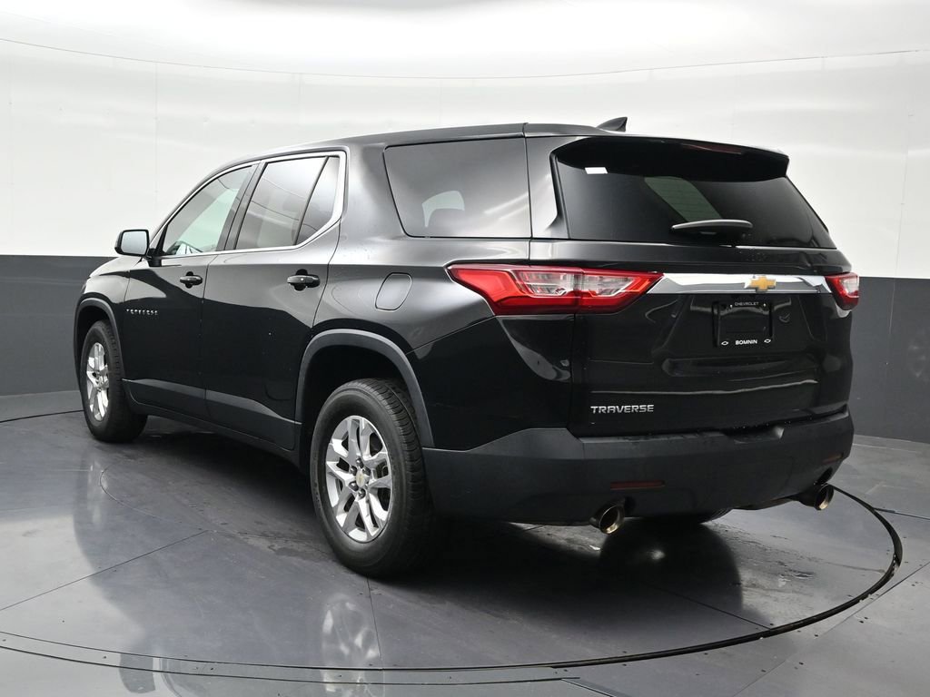 Used 2019 Chevrolet Traverse LS image 3