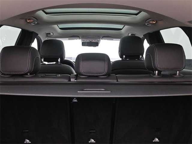 Used 2020 Mercedes-Benz GLC 300 4MATIC image 31