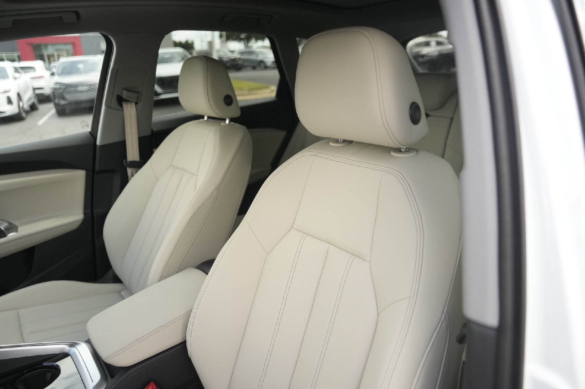 New 2025 Audi Q5 Premium image 8