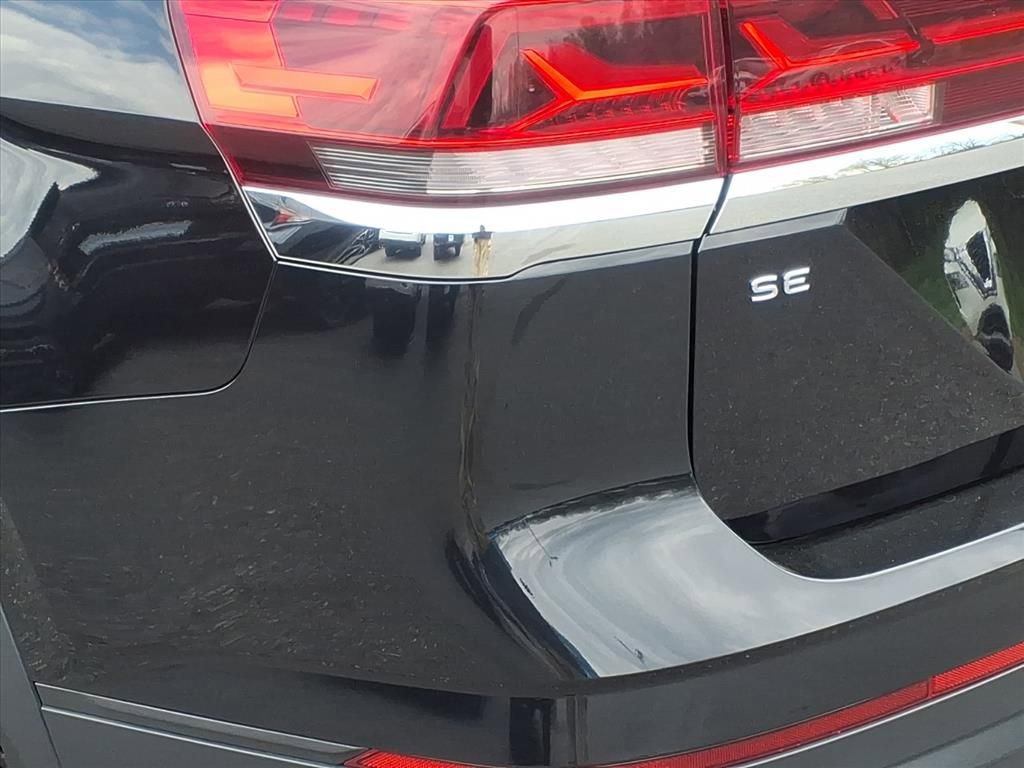 Used 2024 Volkswagen Atlas SE image 9