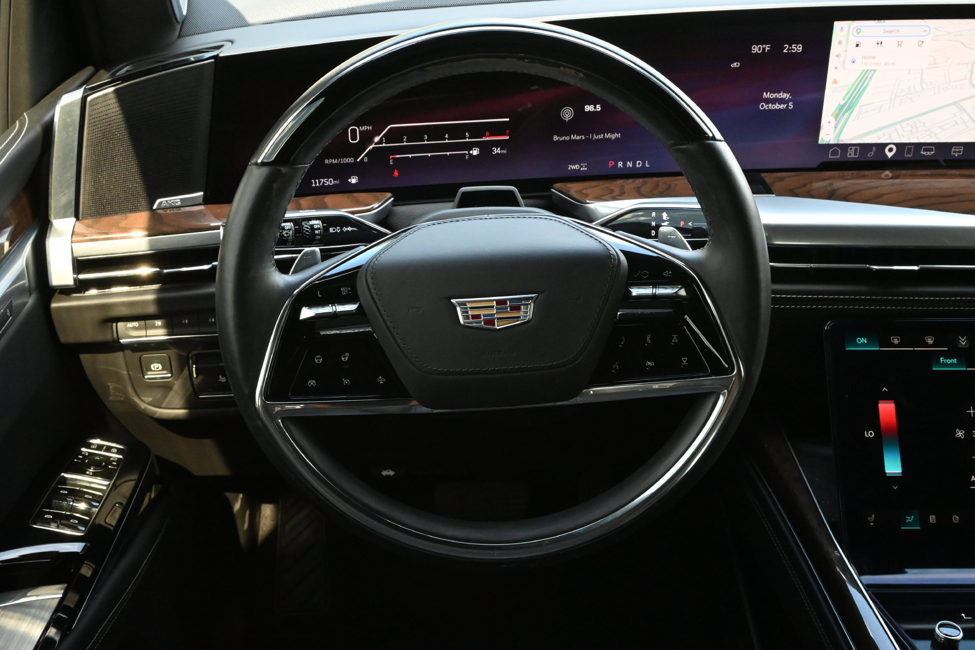 Used 2025 Cadillac Escalade Sport Platinum w/ LPO, Floor Liner Package AWD/4WD image 11