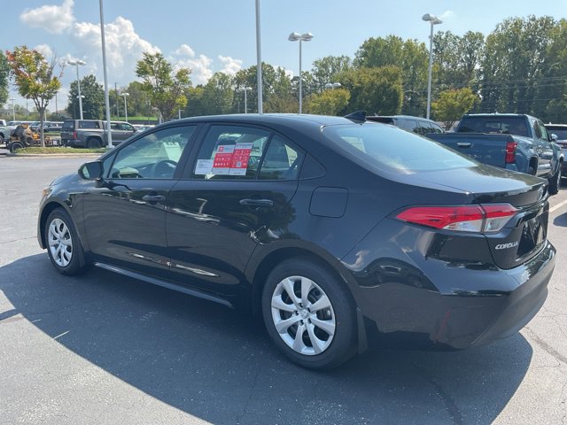 New 2026 Toyota Corolla LE FWD image 9