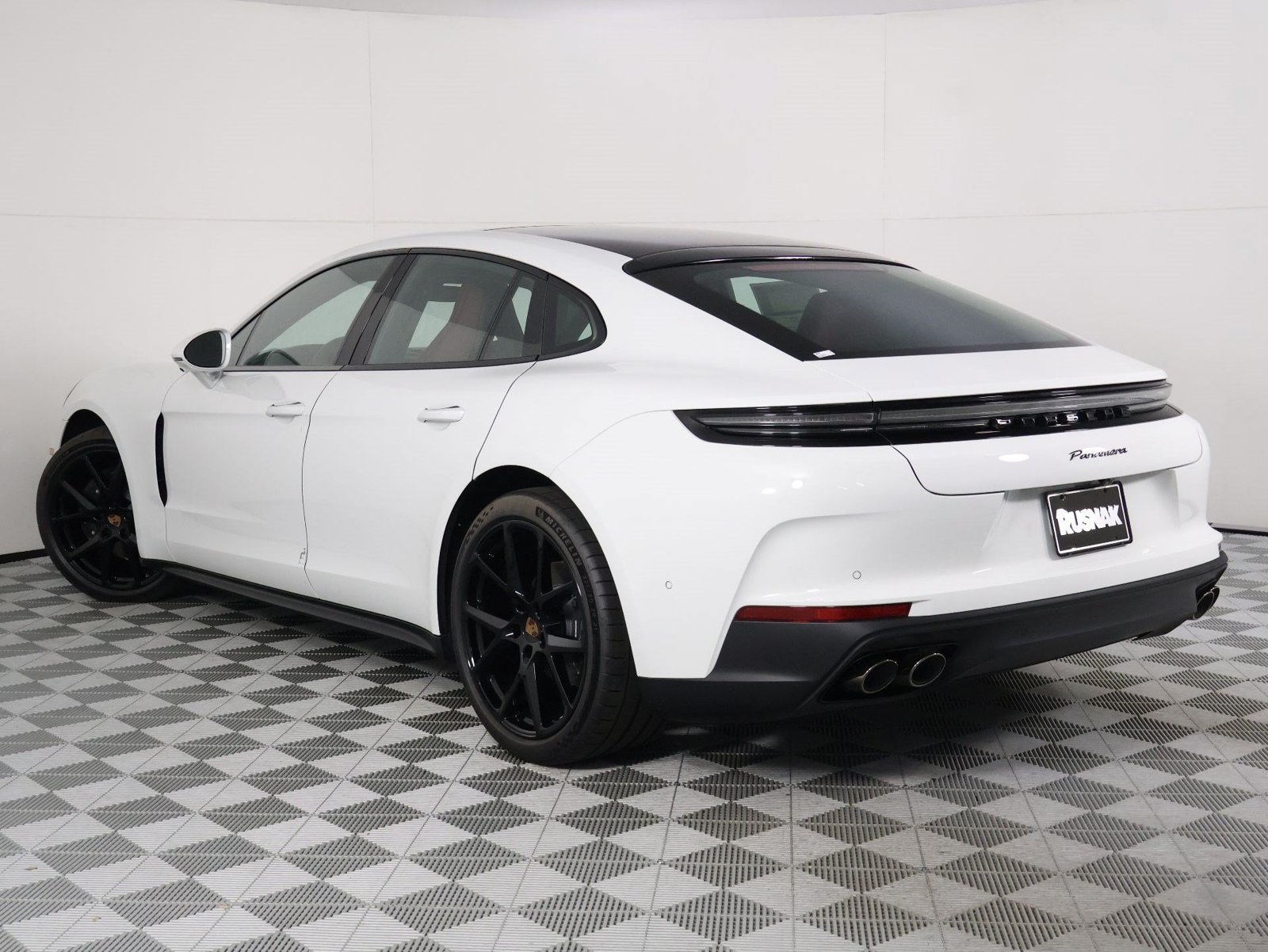 New 2026 Porsche Panamera RWD image 3