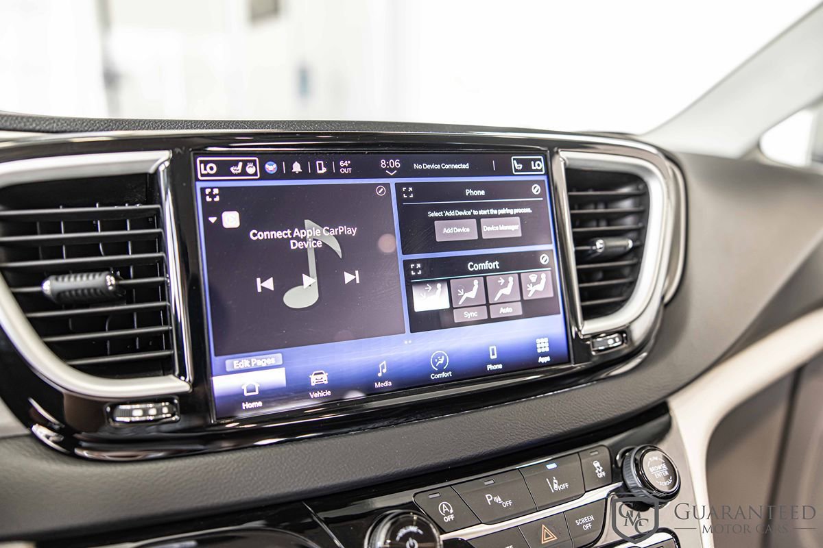Used 2022 Chrysler Pacifica Touring-L FWD image 30