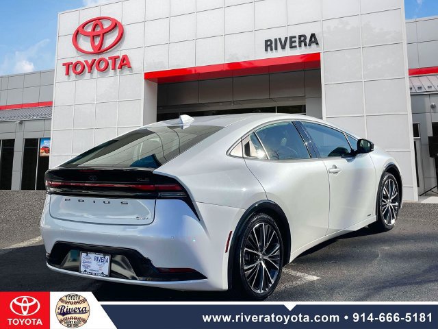 Used 2023 Toyota Prius XLE AWD/4WD image 7