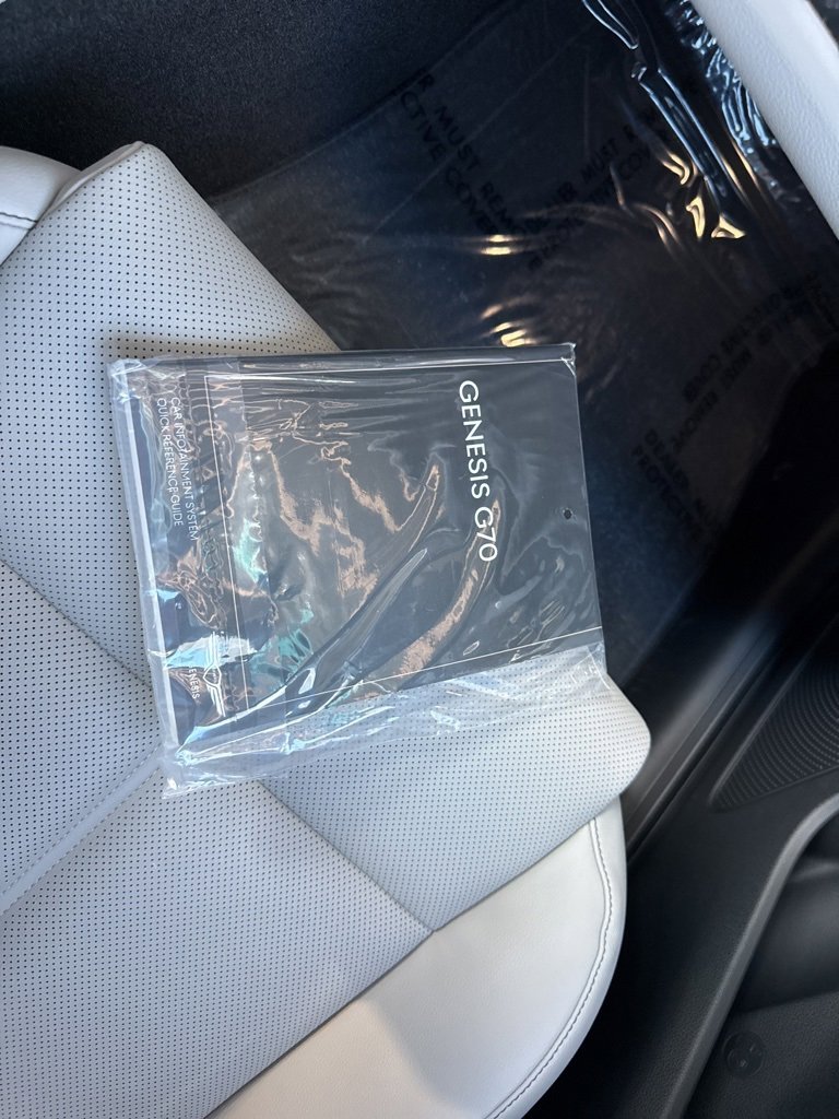 Used 2022 Genesis G70 2.0T image 22