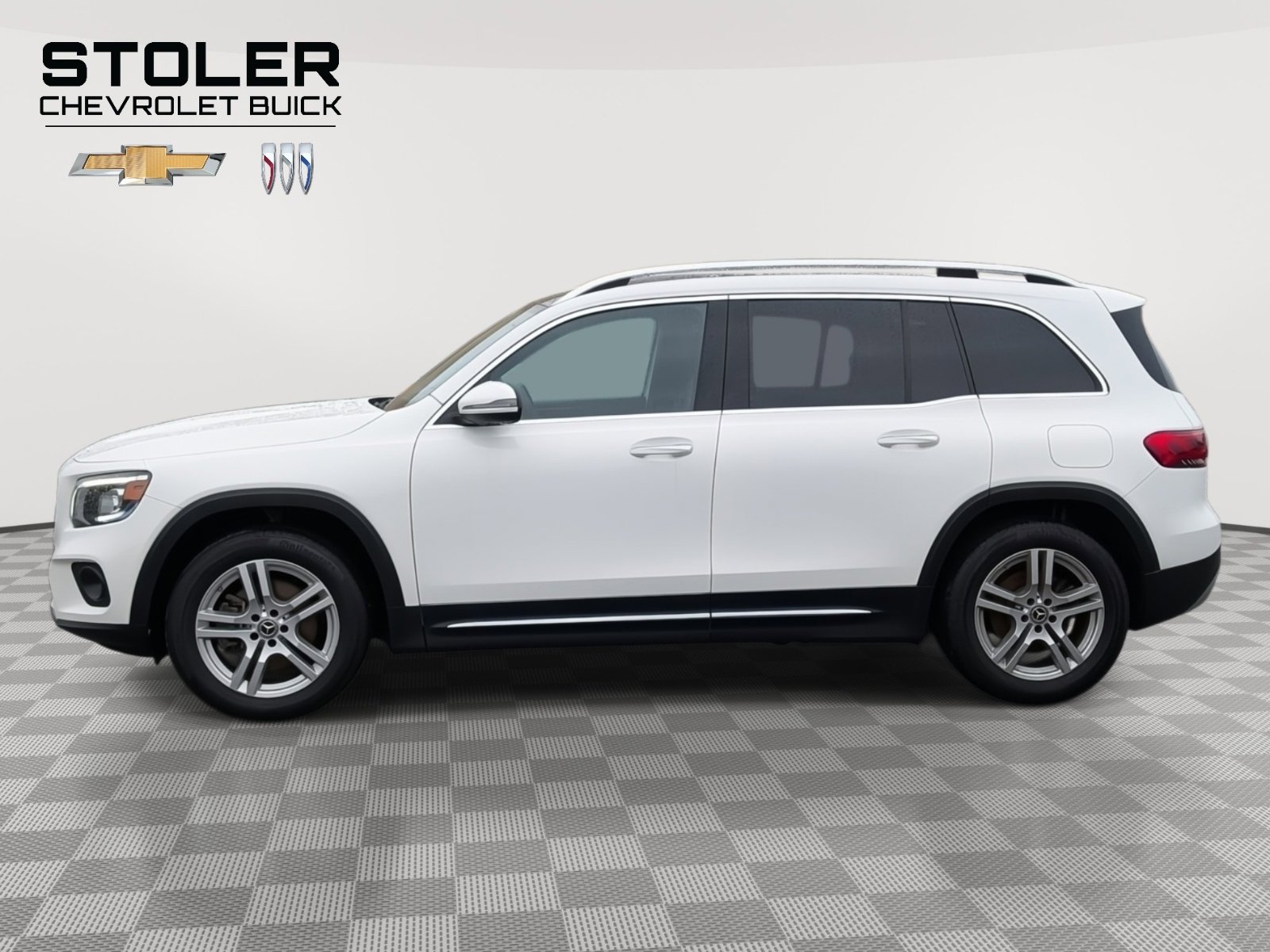 Used 2021 Mercedes-Benz GLB 250 4MATIC image 2