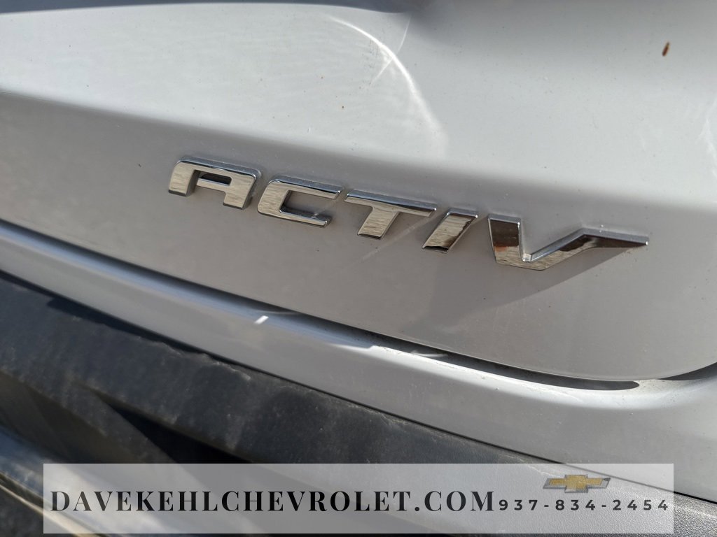 Used 2025 Chevrolet Trax ACTIV w/ Sunroof Package image 37