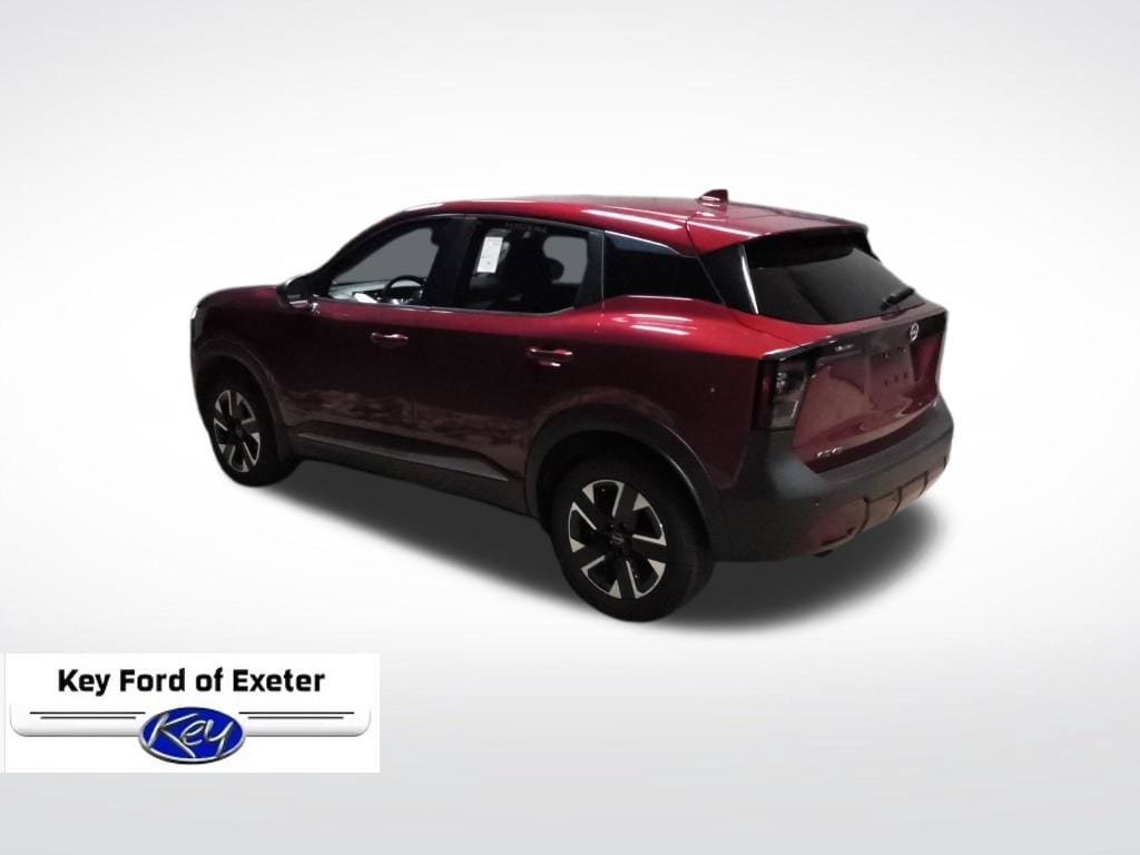 Used 2025 Nissan Kicks SV AWD/4WD image 9