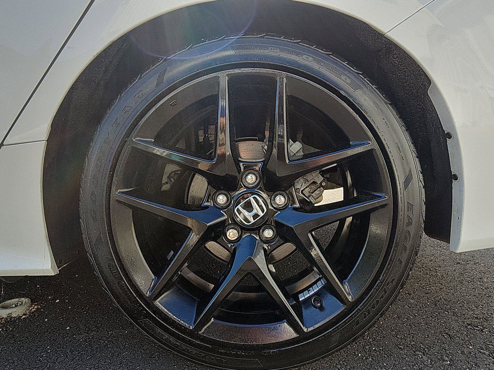 Used 2023 Honda Civic Sport image 9