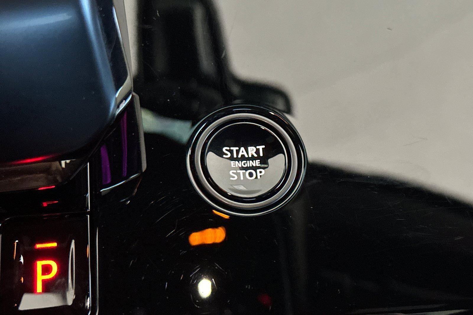 Used 2025 Land Rover Range Rover Sport SV Edition Two image 22