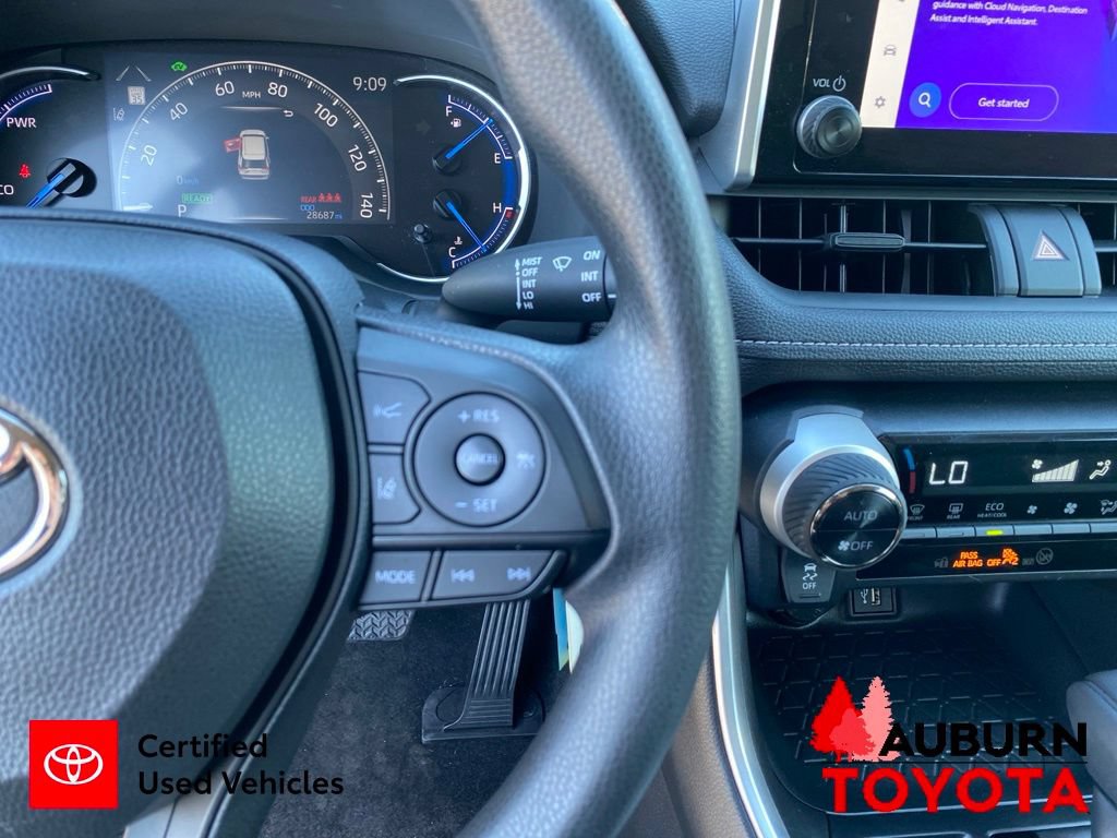 Certified 2024 Toyota RAV4 LE AWD/4WD image 38