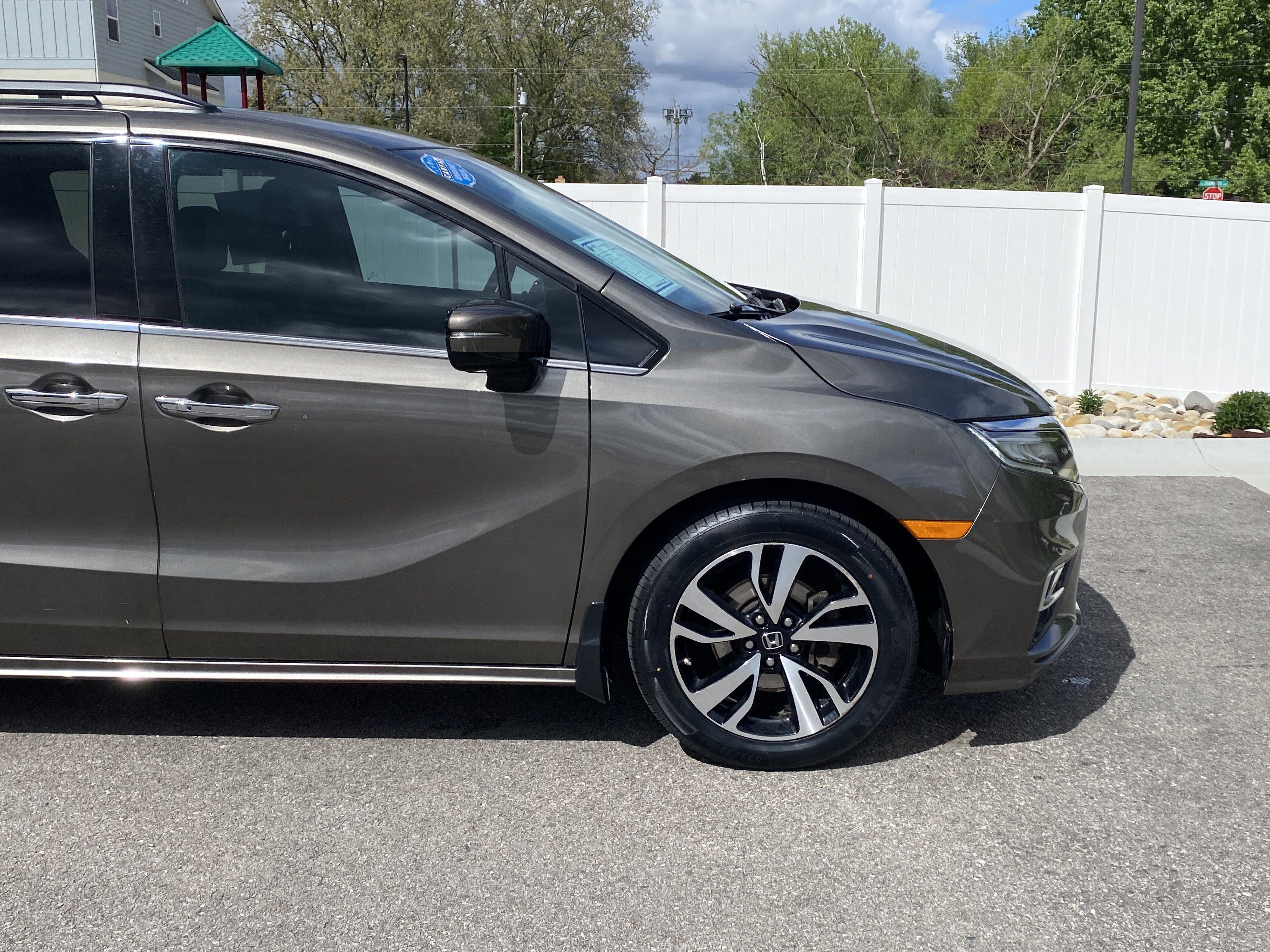 Used 2018 Honda Odyssey Elite image 8