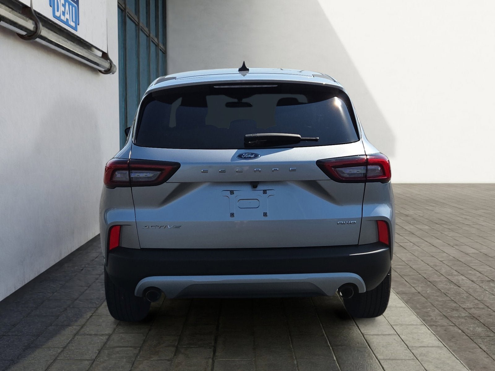 Used 2023 Ford Escape Active AWD/4WD image 4