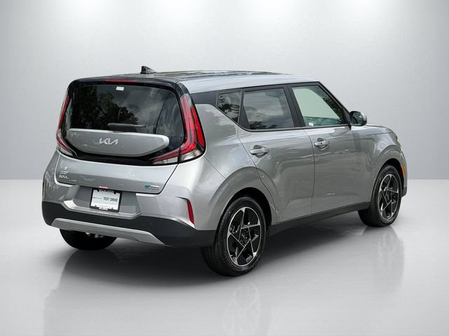 Certified 2025 Kia Soul EX FWD image 9