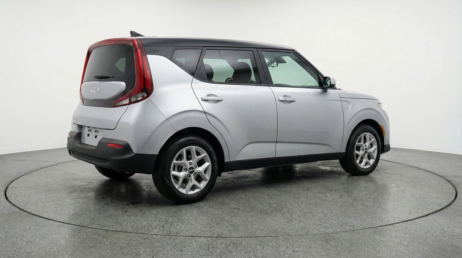 Used 2025 Kia Soul LX w/ LX Technology Package FWD image 7