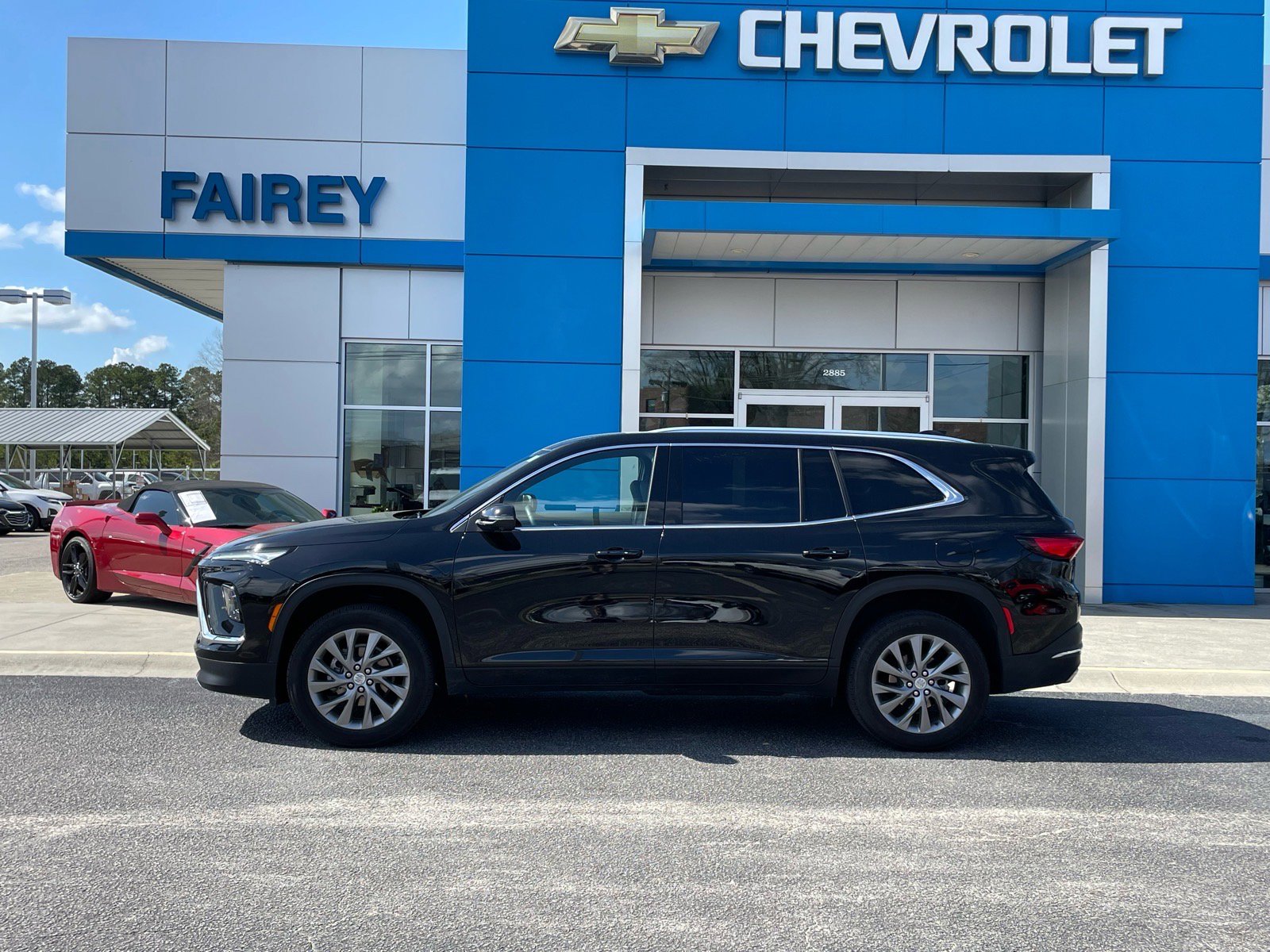 Used 2025 Buick Enclave Preferred image 2