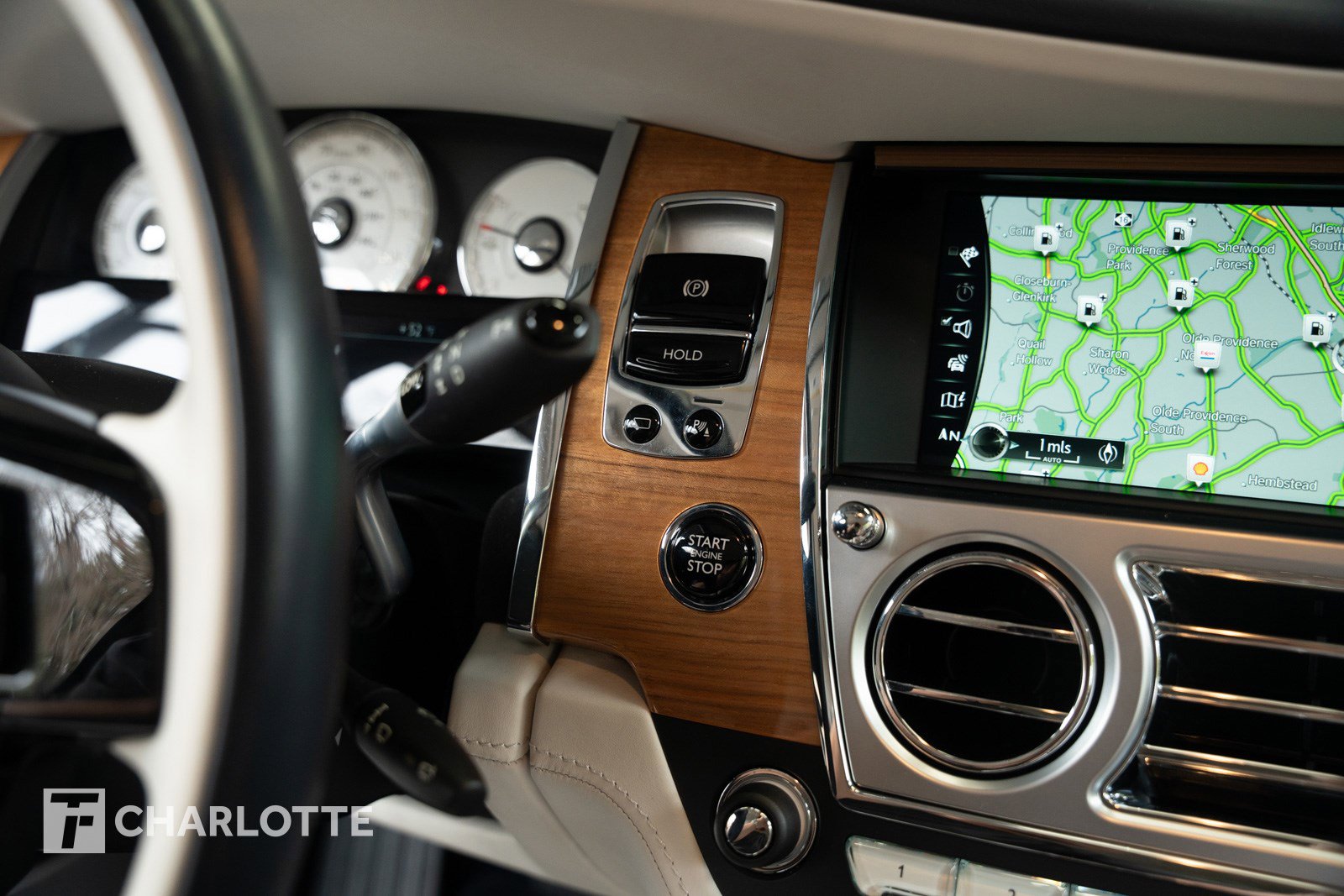 Used 2019 Rolls-Royce Wraith image 28