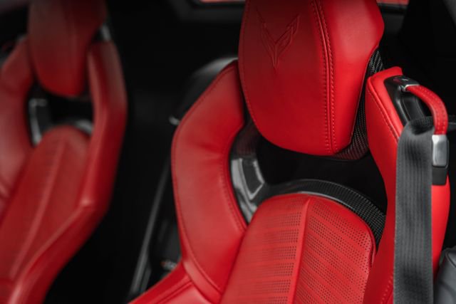 Used 2025 Chevrolet Corvette Z06 image 36