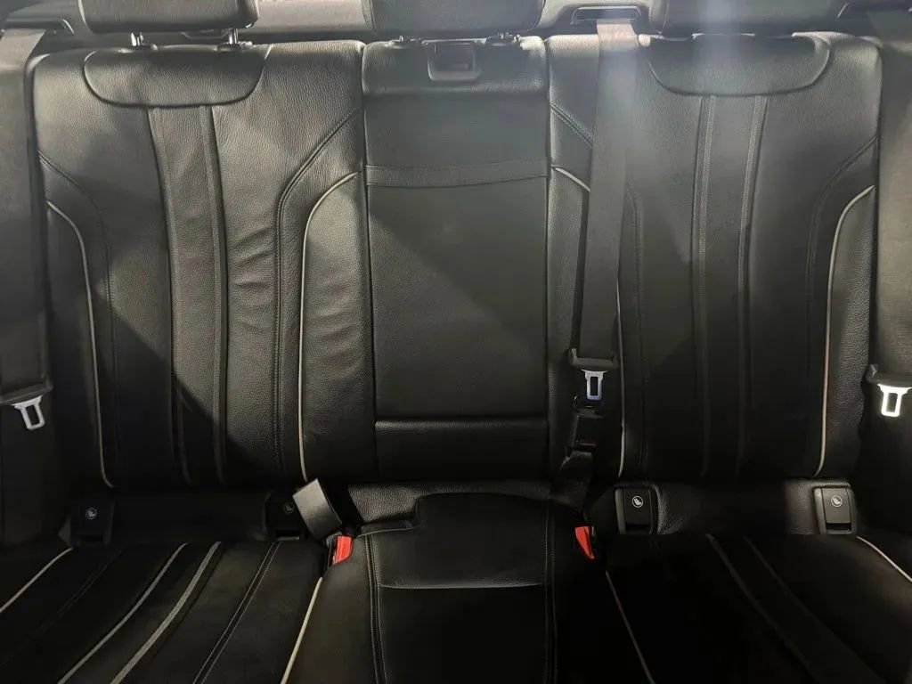 Used 2018 BMW 530i xDrive 530i xDrive image 14