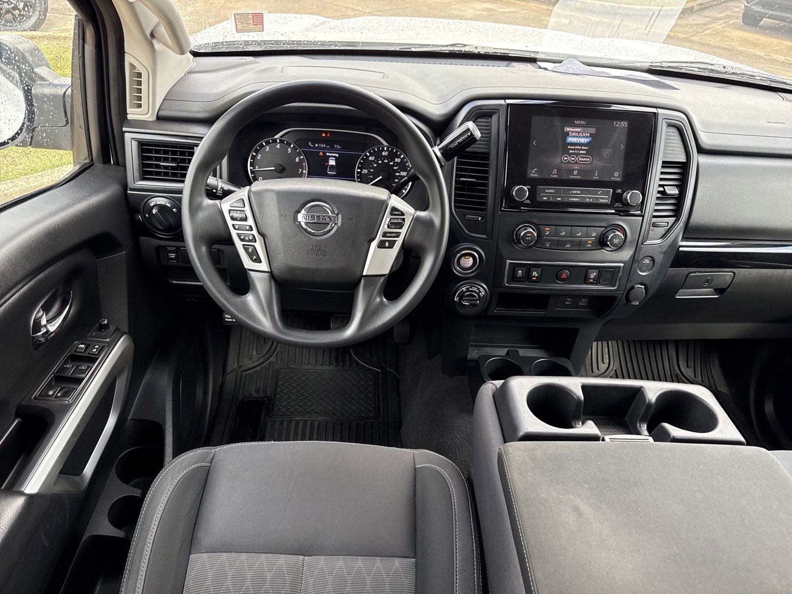 Used 2022 Nissan Titan SV image 14