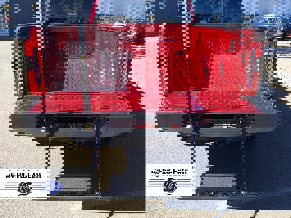 New 2026 Ford F350 Lariat w/ FX4 Off-Road Package image 36