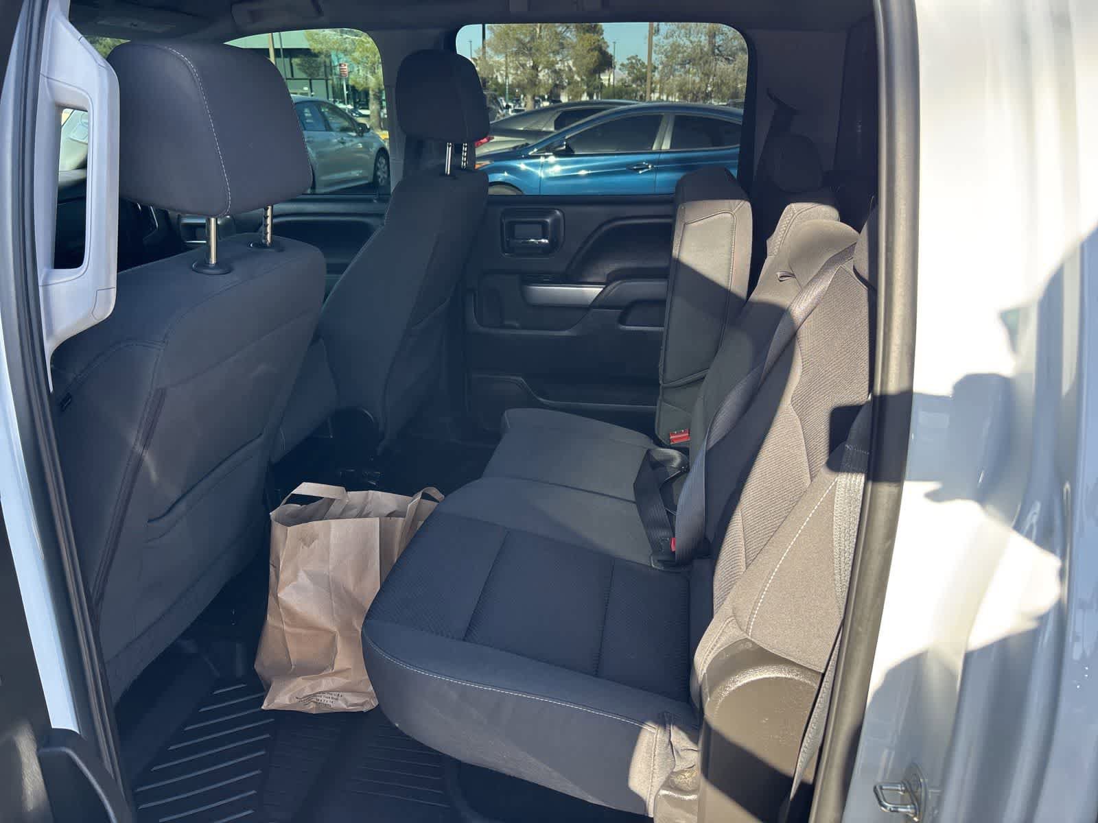 Used 2018 Chevrolet Silverado 1500 LT w/ All Star Edition AWD/4WD image 11