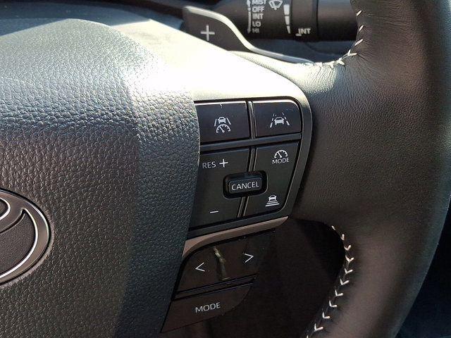 Used 2026 Toyota Camry XLE w/ Convenience Package image 23