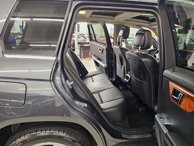 Used 2010 Mercedes-Benz GLK 350 4MATIC image 30