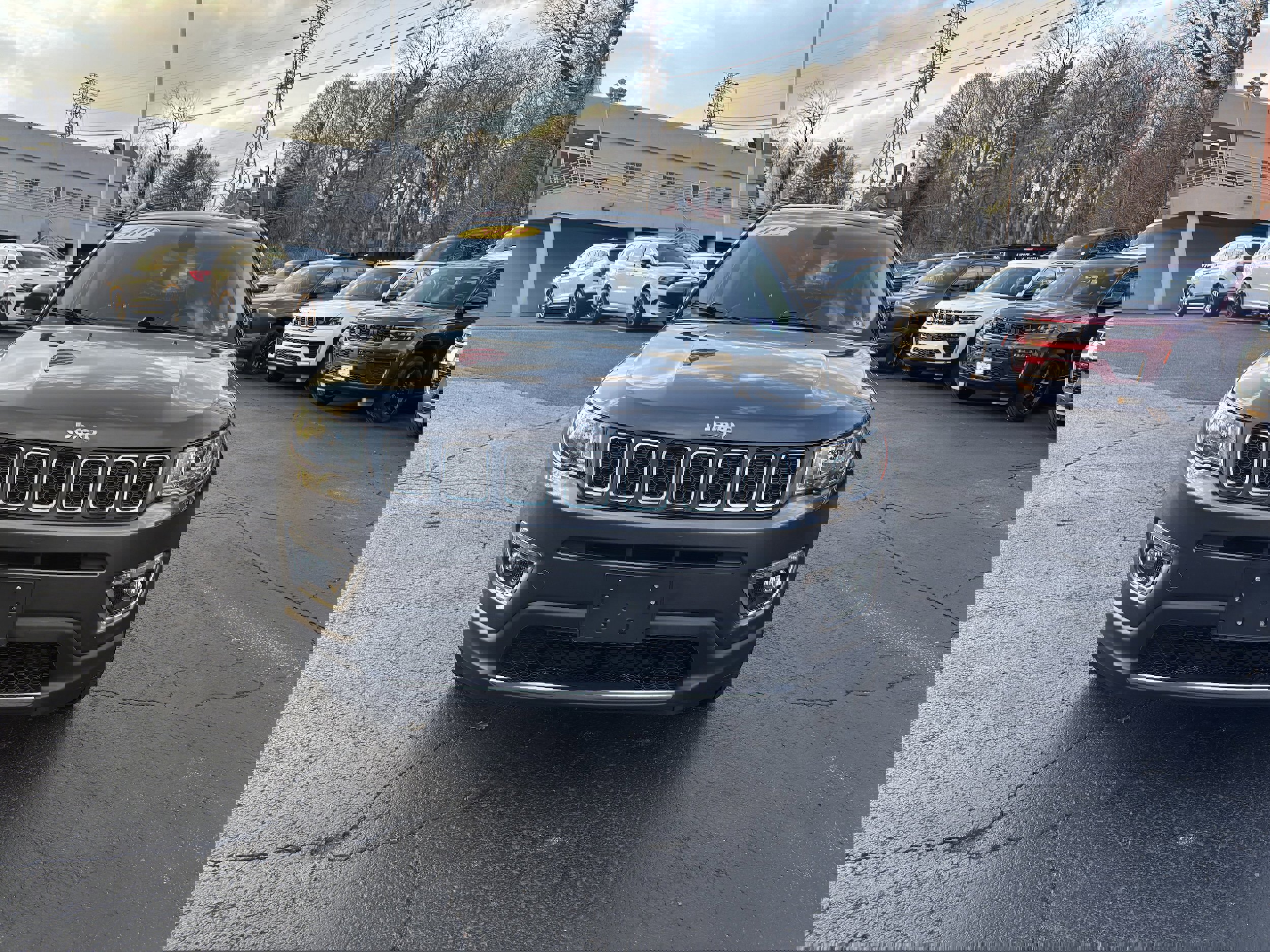 Used 2019 Jeep Compass Limited w/ Safety & Security Group image 2