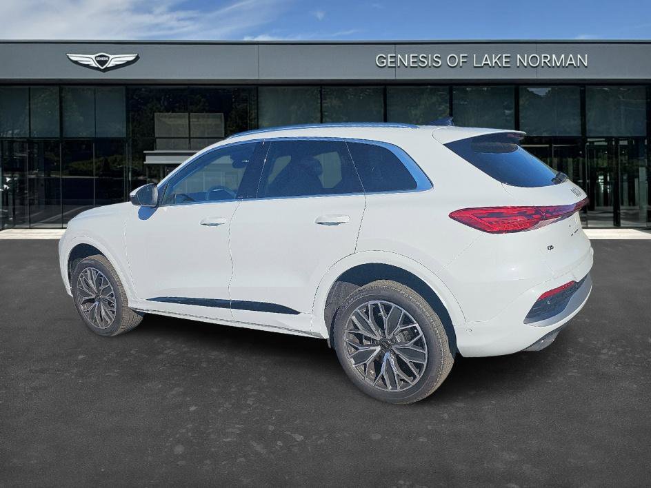 Used 2025 Audi Q5 Premium Plus w/ Premium Plus image 5